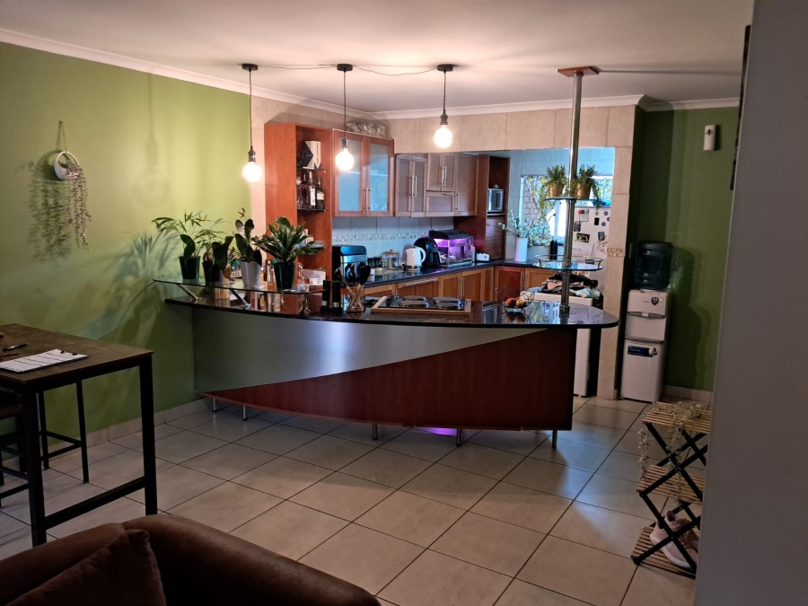 3 Bedroom Property for Sale in Rustenburg Central North West